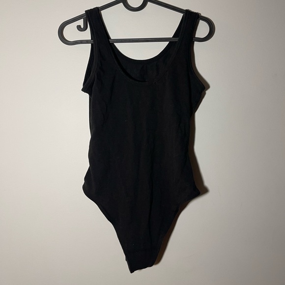 VANS Bodysuit! - Picture 2 of 3